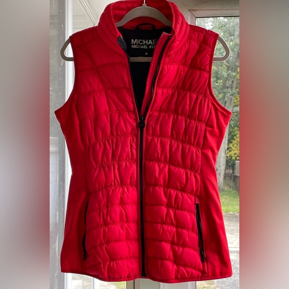 MICHAEL Michael Kors Perfect Red Down Quilted Sz. Med. Vest - Picture 2 of 16